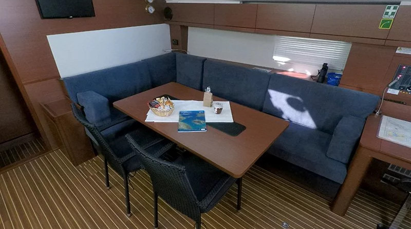 Hanse 508