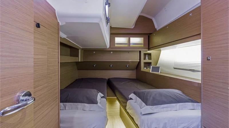 Dufour 520 Grande Large (5Cab)