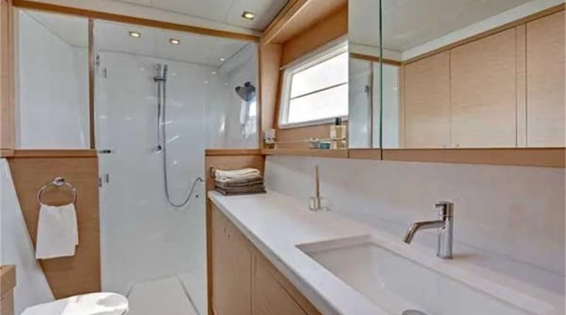 Lagoon 450 (4Cab)