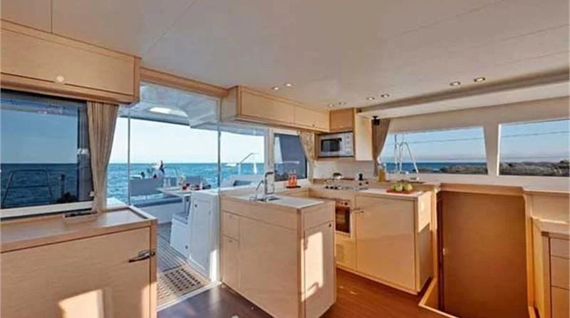 Lagoon 450 (4Cab)