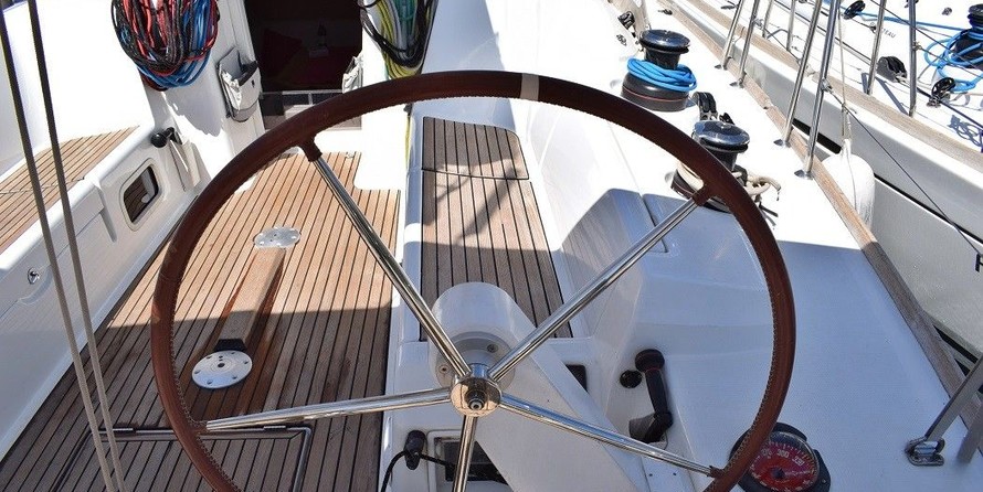 Beneteau First 45