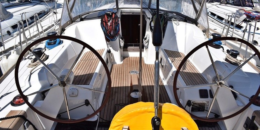 Beneteau First 45