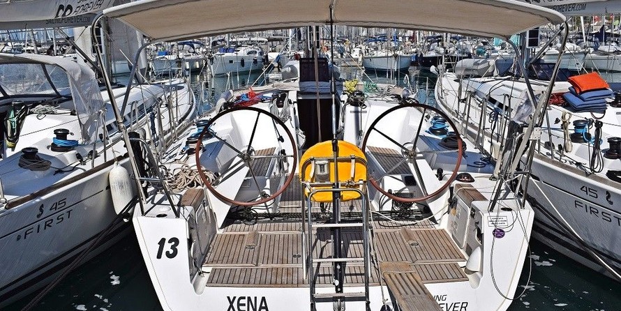 Beneteau First 45