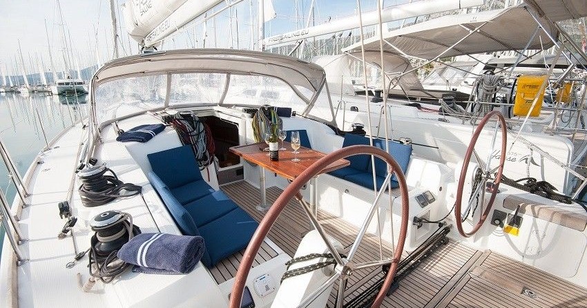 Beneteau First 45