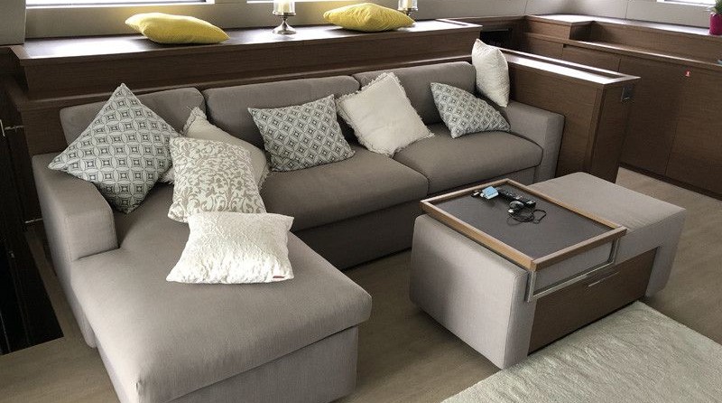 Lagoon 620