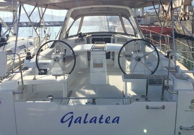 Beneteau Oceanis 38