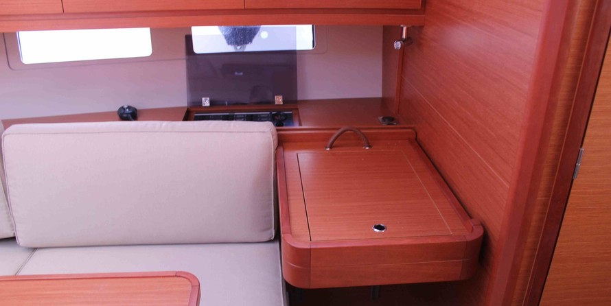 Dufour 382