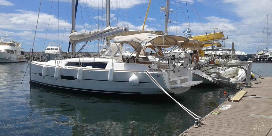 Dufour 382