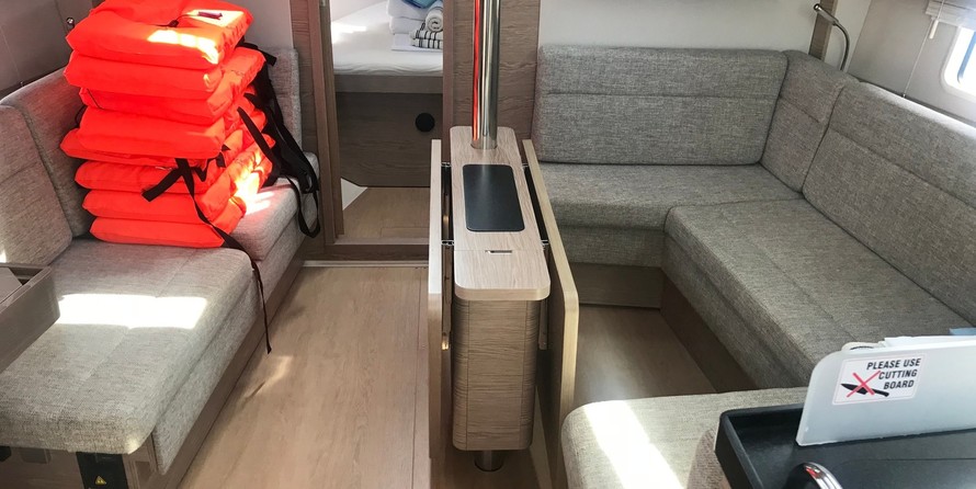 Hanse 388