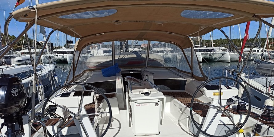 Beneteau Oceanis 46