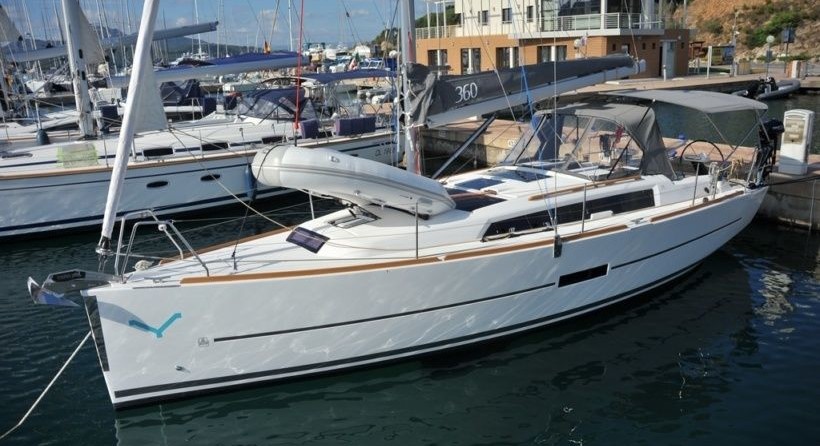 Dufour 360