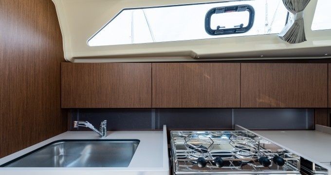 Beneteau Oceanis 41.1