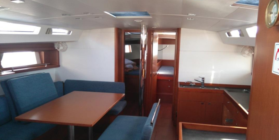 Beneteau Oceanis 48