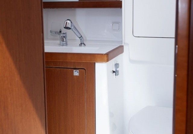 Beneteau Oceanis 48