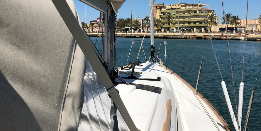 Dufour 360
