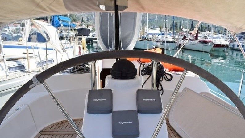 Hanse 325