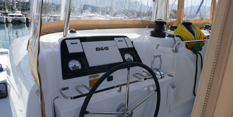 Lagoon 42