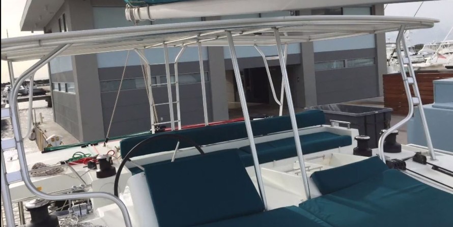 Lagoon 450 F