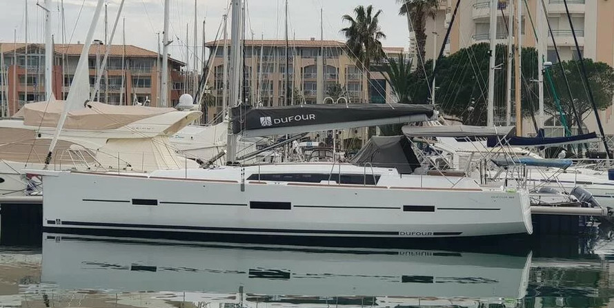 Dufour 460