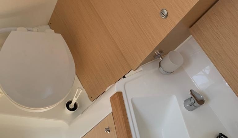 Beneteau Oceanis 38