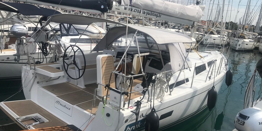Hanse 388