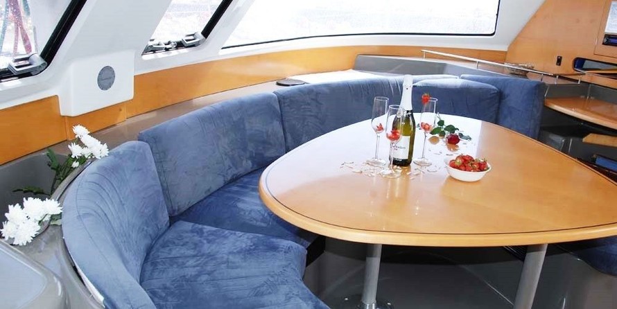 Fountaine Pajot Lavezzi 40