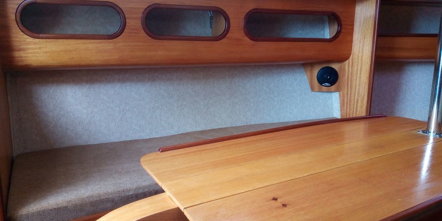 Deltania focus 800 design