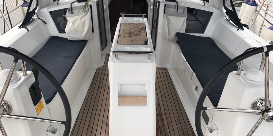Beneteau Oceanis 35