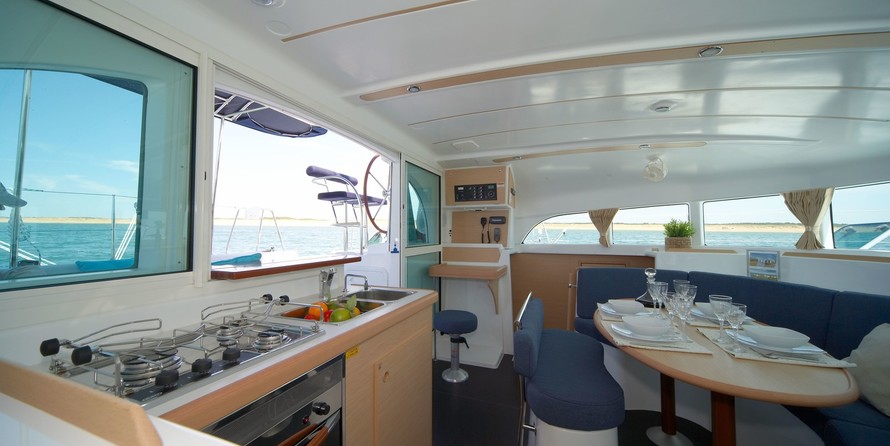 Lagoon 380 S2