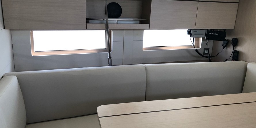 Beneteau Oceanis 46