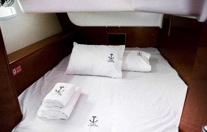 Beneteau Oceanis 43