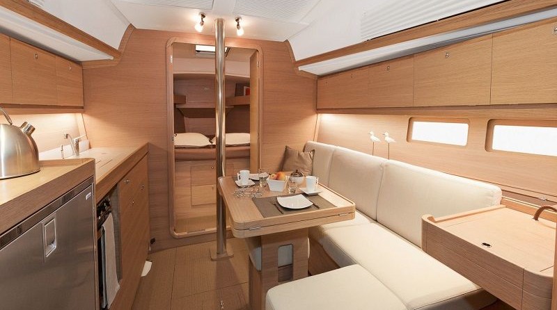 Dufour 382
