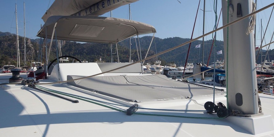 Lagoon 450 F