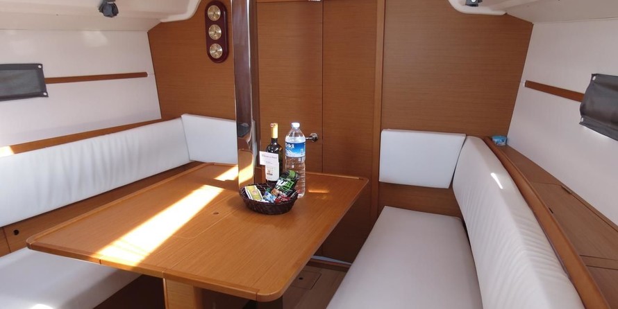 Jeanneau Sun Odyssey 349