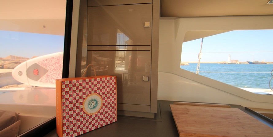 Fountaine Pajot Lucia 40