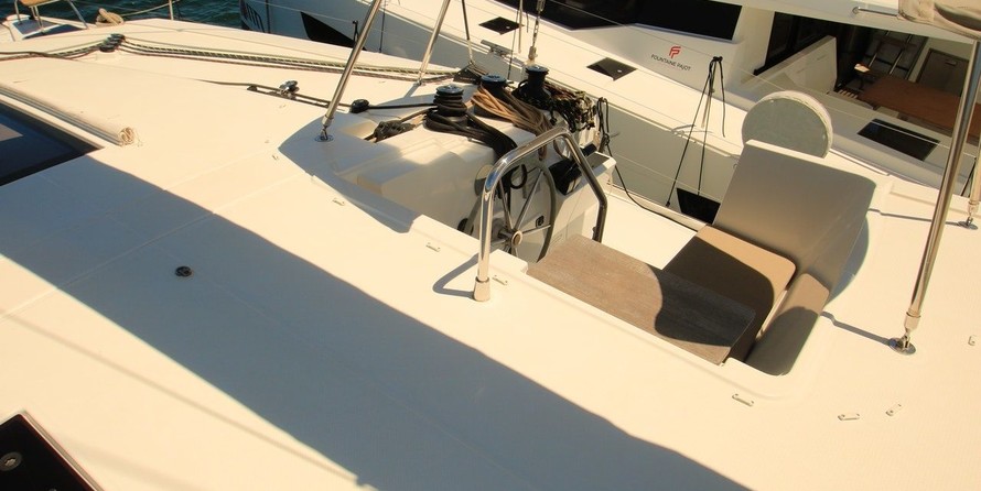 Fountaine Pajot Lucia 40