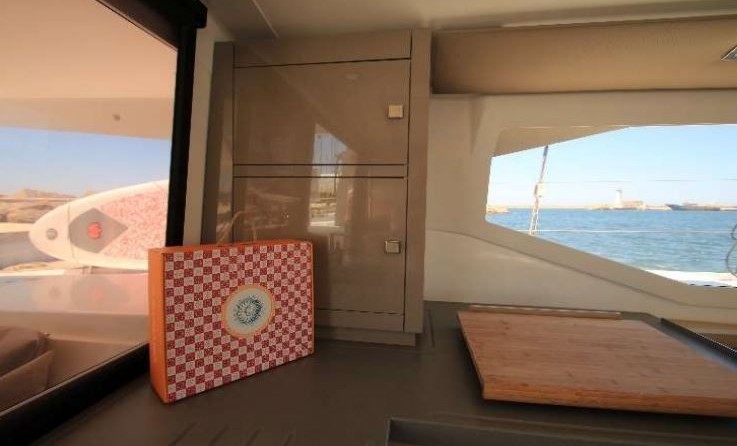 Fountaine Pajot Lucia 40