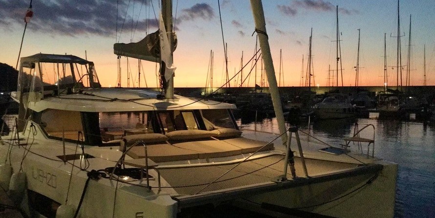 Fountaine Pajot Lucia 40