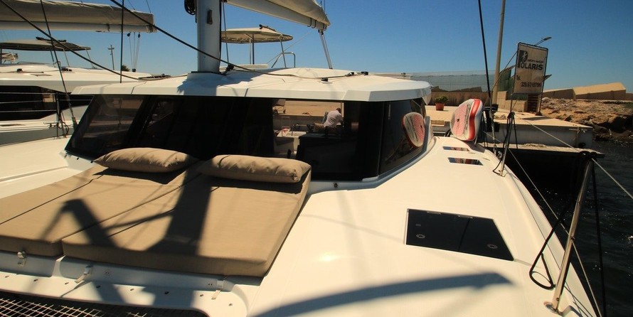 Fountaine Pajot Lucia 40