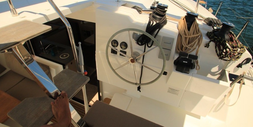 Fountaine Pajot Lucia 40