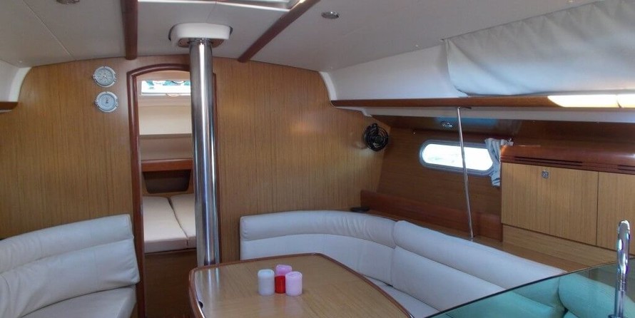 Jeanneau Sun Odyssey 39