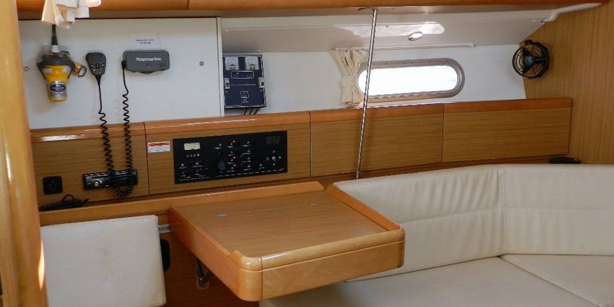 Beneteau Oceanis 48