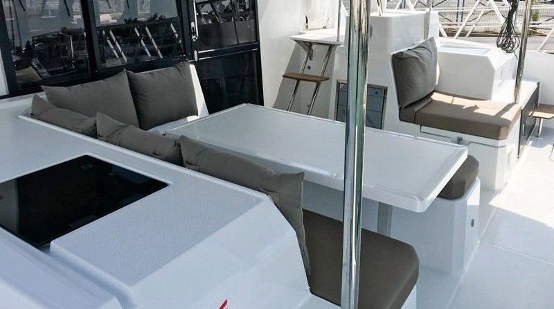 Fountaine Pajot Astréa 42