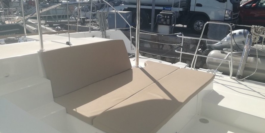 Lagoon 450 F