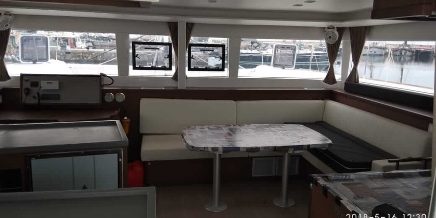 Lagoon 450 F