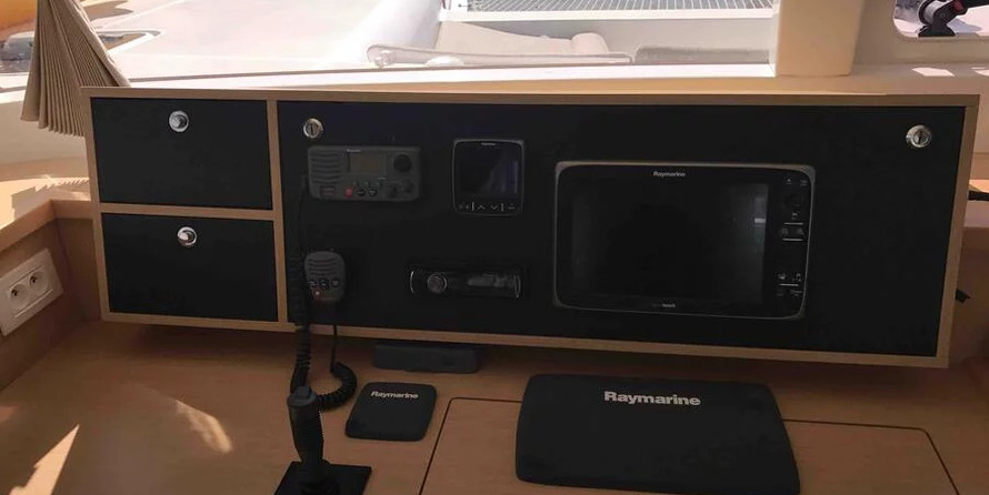 Lagoon 450 F