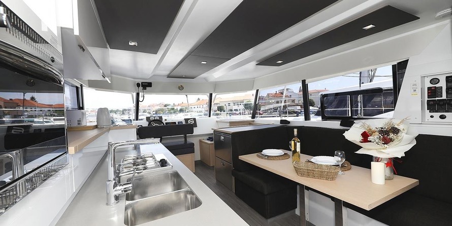 Fountaine Pajot MY 37