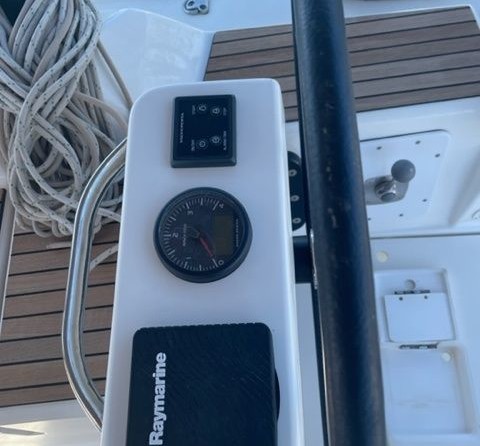 Dufour 360