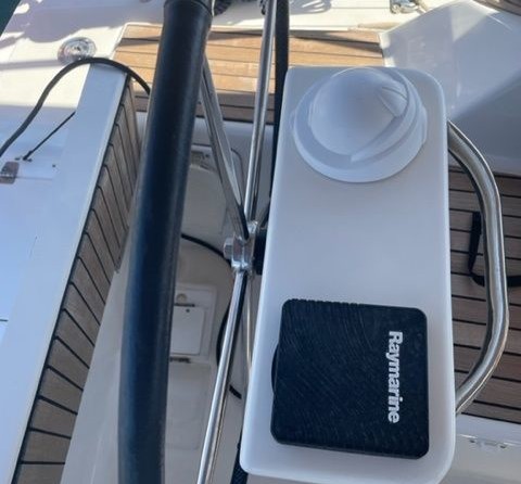 Dufour 360
