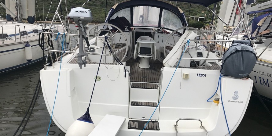 Beneteau Oceanis 43